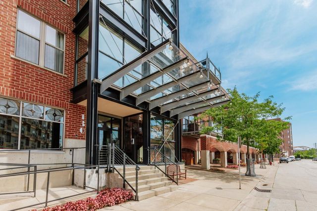 130 S Water STREET #404, Milwaukee, WI 53204