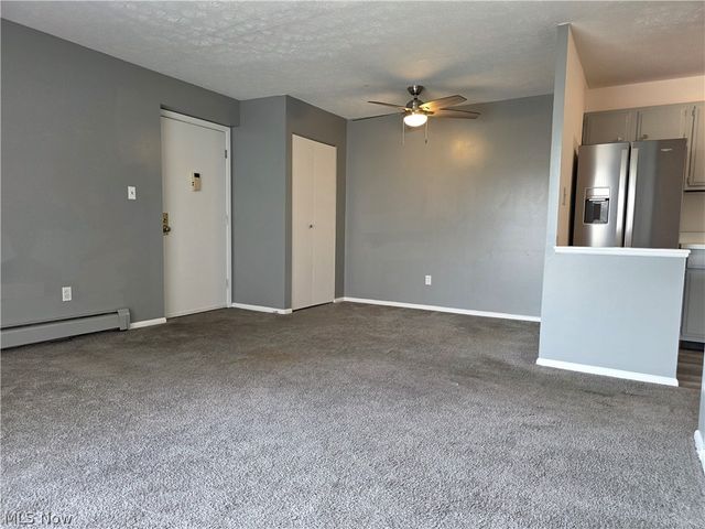 16101 E Maple Park Drive 12B, Maple Heights, OH 44137