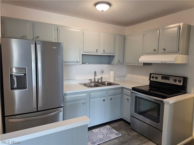 16101 E Maple Park Drive 12B, Maple Heights, OH 44137