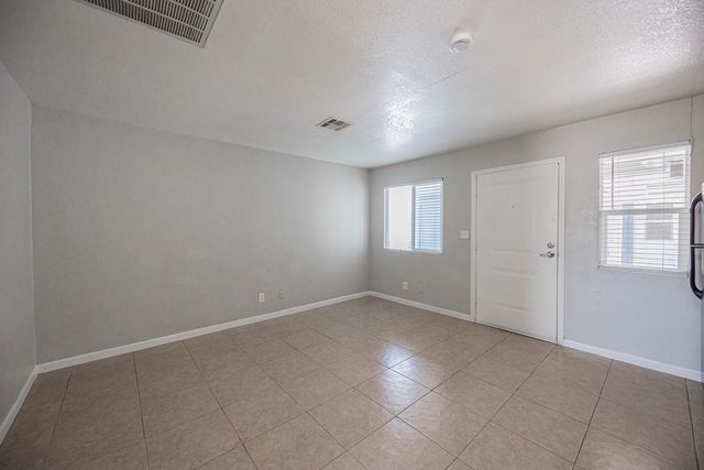 349 N 11th Street 210, Phoenix, AZ 85006