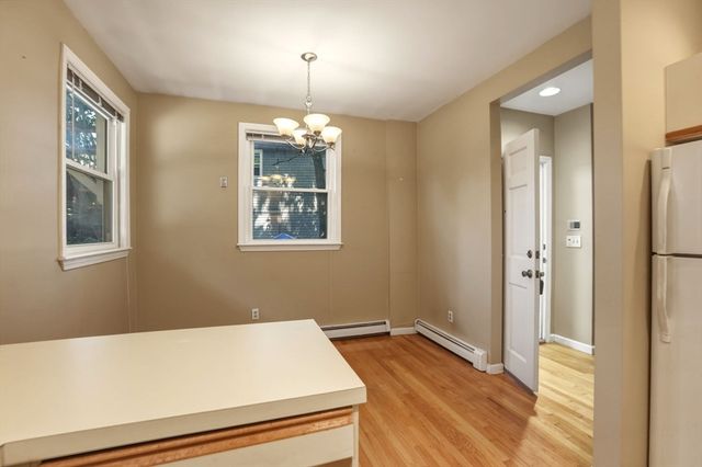 127 Kilsyth Rd 3, Boston, MA 02135