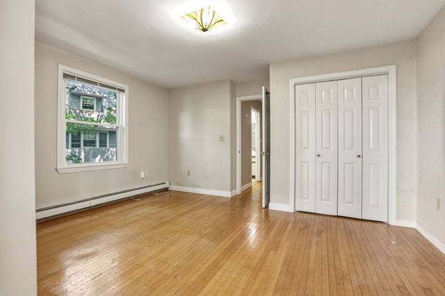 127 Kilsyth Rd 3, Boston, MA 02135