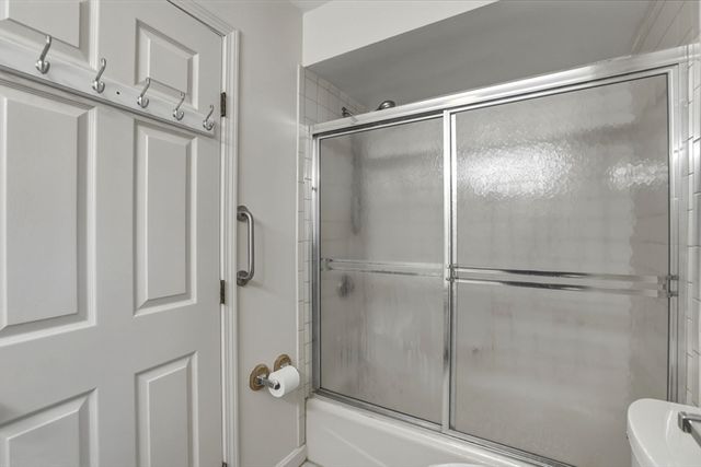 127 Kilsyth Rd 3, Boston, MA 02135