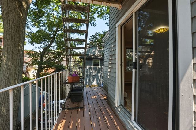 127 Kilsyth Rd 3, Boston, MA 02135