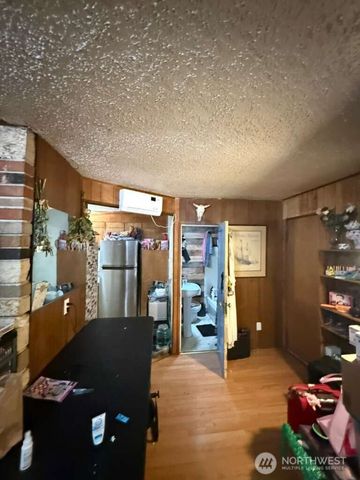 1671 NE Mission Creek Road, Belfair, WA 98528