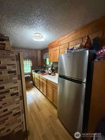 1671 NE Mission Creek Road, Belfair, WA 98528