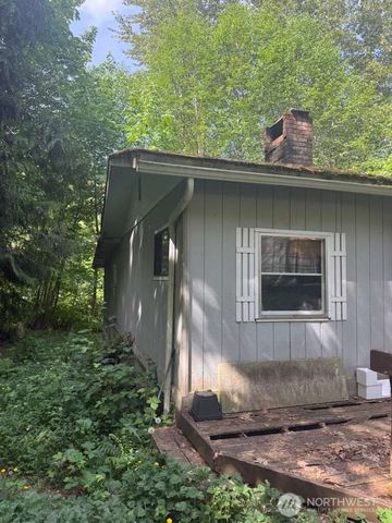 1671 NE Mission Creek Road, Belfair, WA 98528