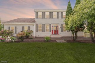 6 Garretson Dr, Franklin Twp., NJ 08823