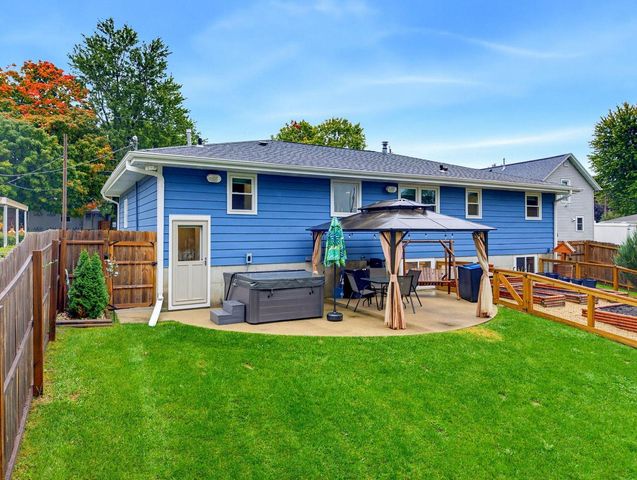 1520 Prospect STREET, Watertown, WI 53098