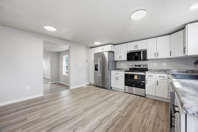 1108 18th Street N, Fargo, ND 58102