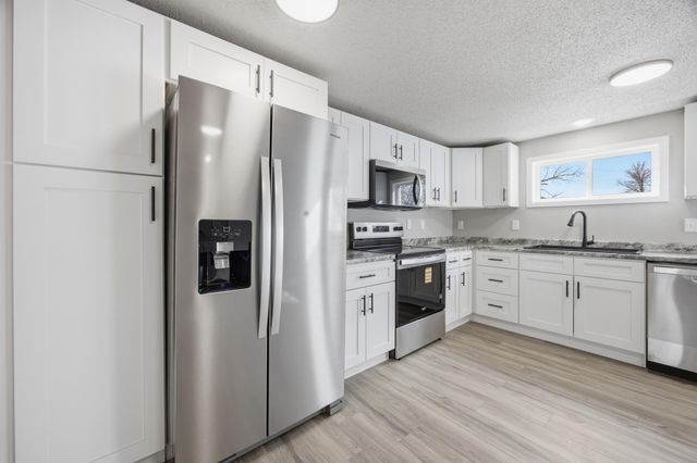 1108 18th Street N, Fargo, ND 58102