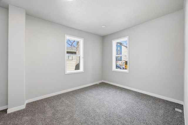 1108 18th Street N, Fargo, ND 58102