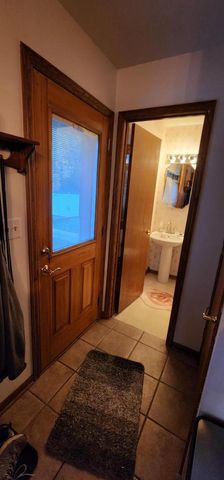 W277 Madison AVENUE, Oconomowoc, WI 53066