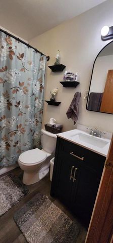 W277 Madison AVENUE, Oconomowoc, WI 53066