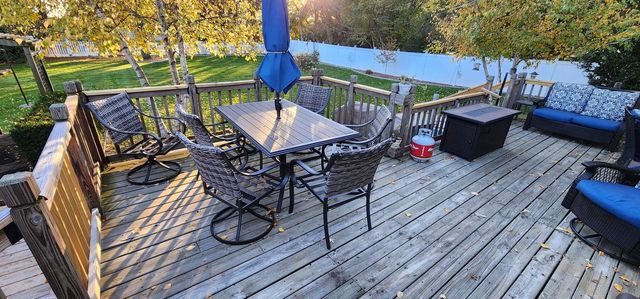 W277 Madison AVENUE, Oconomowoc, WI 53066