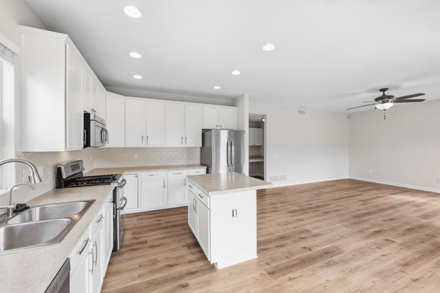 6045 Highlander Drive, Westerville, OH 43081