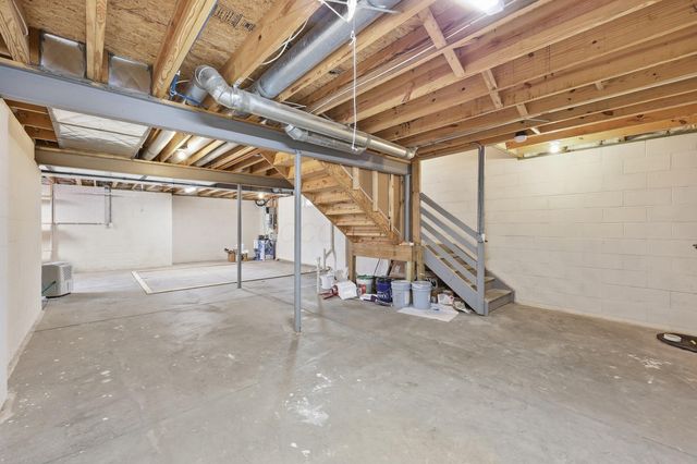 6045 Highlander Drive, Westerville, OH 43081