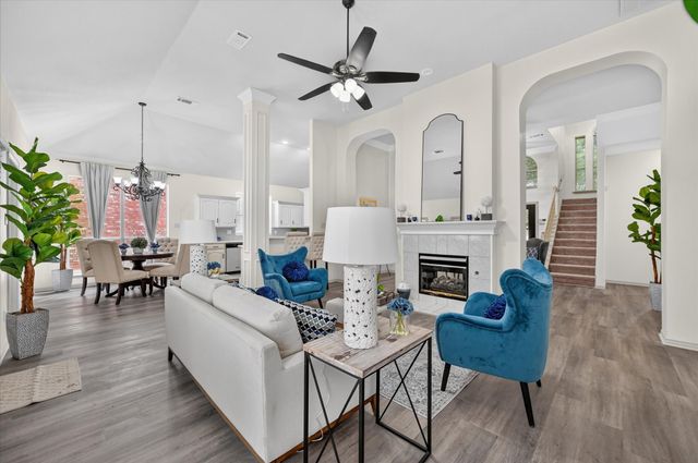 6023 Copperfield Drive, Arlington, TX 76001