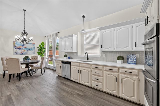 6023 Copperfield Drive, Arlington, TX 76001