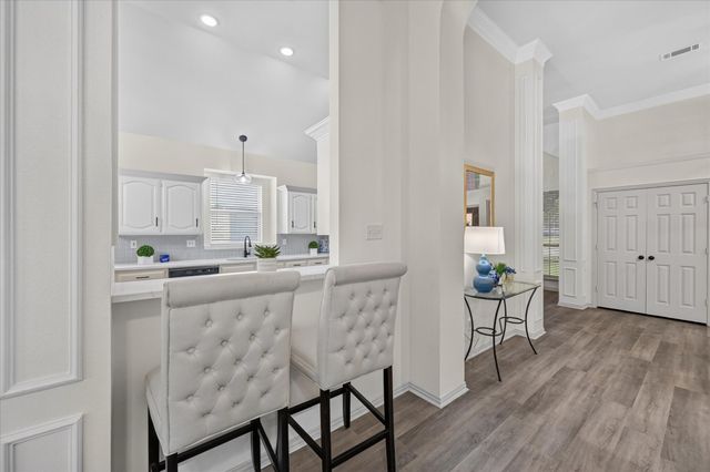 6023 Copperfield Drive, Arlington, TX 76001