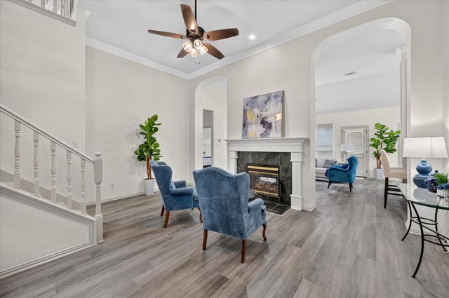 6023 Copperfield Drive, Arlington, TX 76001