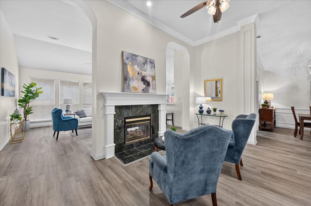 6023 Copperfield Drive, Arlington, TX 76001
