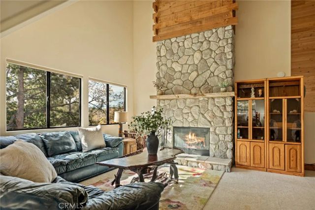 1305 Montreal, Lake Arrowhead, CA 92352