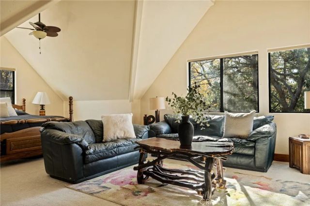 1305 Montreal, Lake Arrowhead, CA 92352