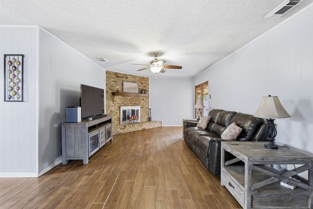 9115 Westglen Drive, Dallas, TX 75228