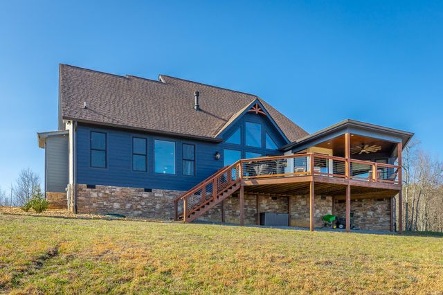 190 Hovering Hawk Drive, Jasper, TN 37347