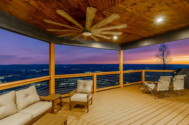 190 Hovering Hawk Drive, Jasper, TN 37347