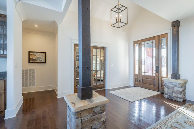 190 Hovering Hawk Drive, Jasper, TN 37347