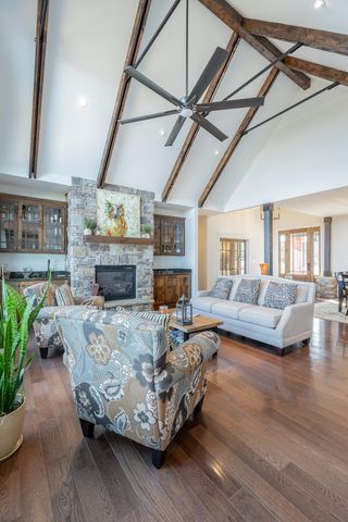 190 Hovering Hawk Drive, Jasper, TN 37347