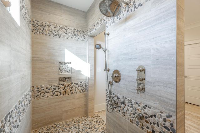 190 Hovering Hawk Drive, Jasper, TN 37347