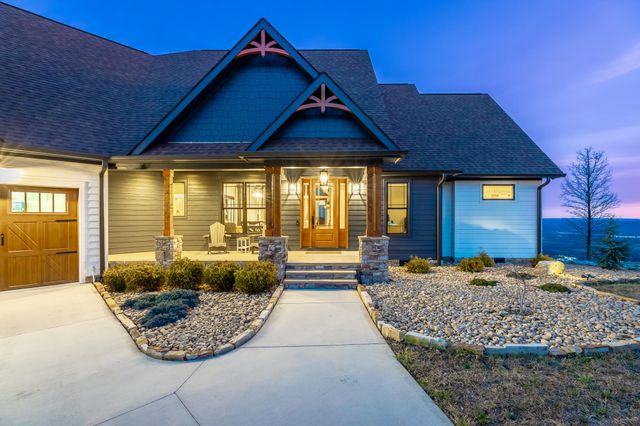 190 Hovering Hawk Drive, Jasper, TN 37347