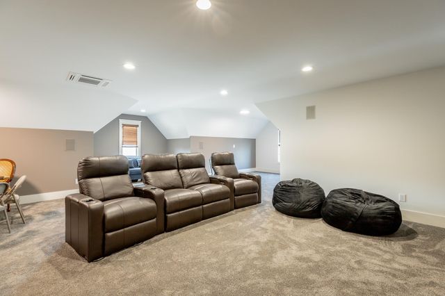 190 Hovering Hawk Drive, Jasper, TN 37347