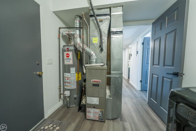 34446 sycamore Drive, Fraser, MI 48026