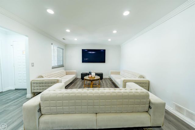 34446 sycamore Drive, Fraser, MI 48026