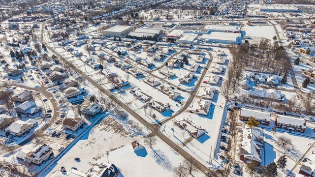 34446 sycamore Drive, Fraser, MI 48026