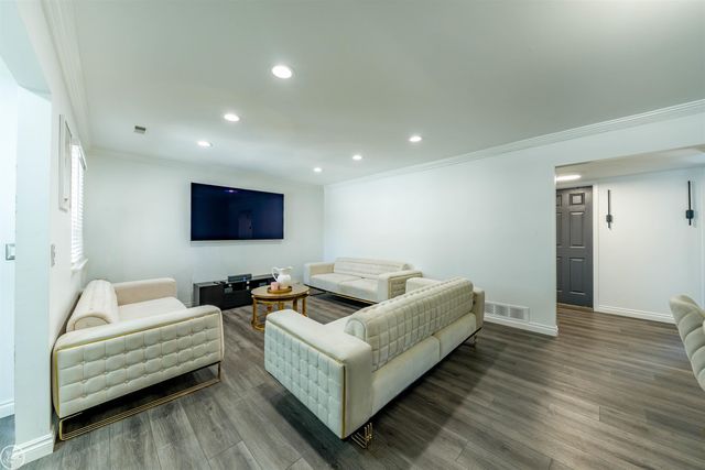 34446 sycamore Drive, Fraser, MI 48026