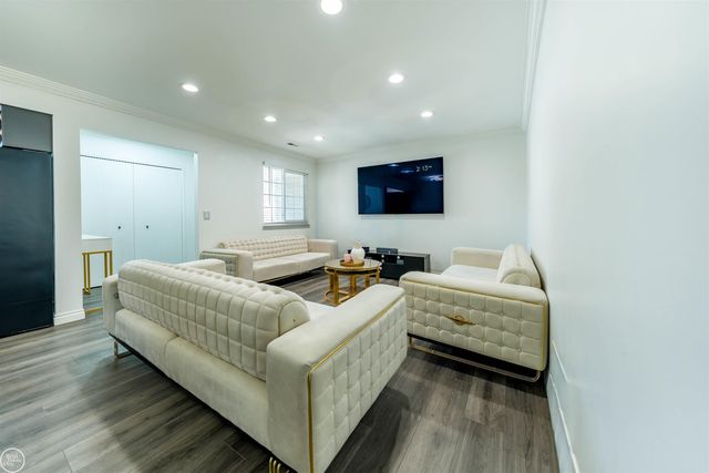 34446 sycamore Drive, Fraser, MI 48026