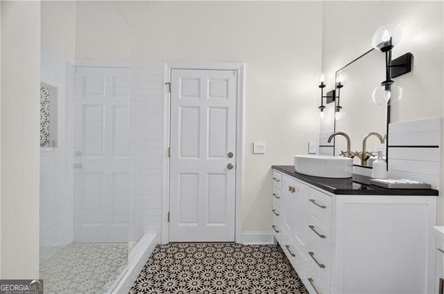 950 Tiverton Lane, Johns Creek, GA 30022
