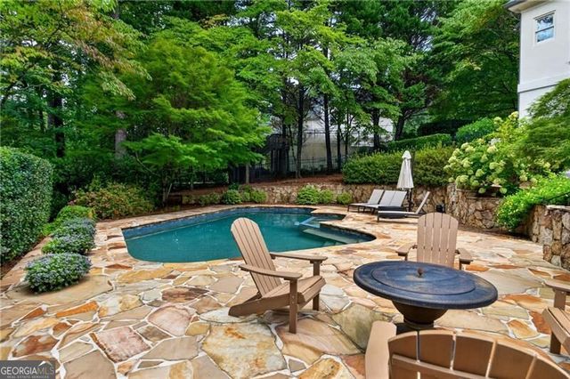 950 Tiverton Lane, Johns Creek, GA 30022