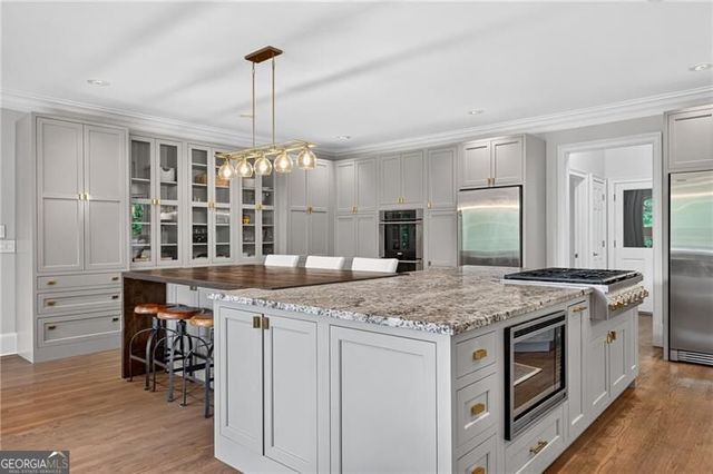 950 Tiverton Lane, Johns Creek, GA 30022