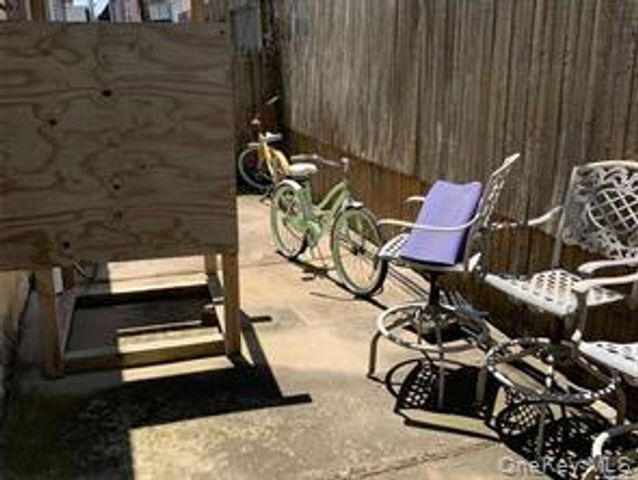 67 Florida Street, Long Beach, NY 11561