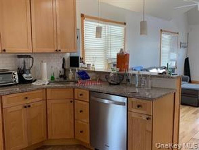 67 Florida Street, Long Beach, NY 11561