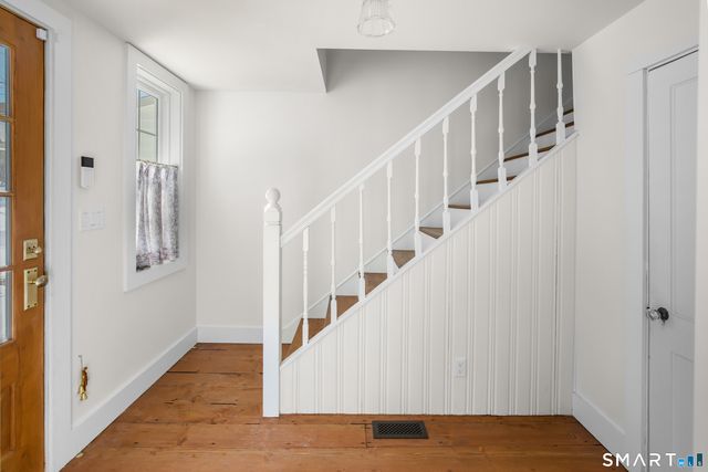 100 Tuller Road, Fairfield, CT 06825