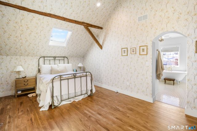 100 Tuller Road, Fairfield, CT 06825