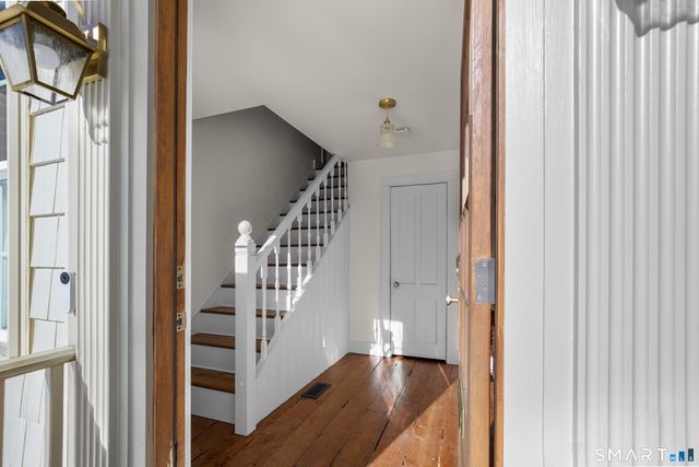 100 Tuller Road, Fairfield, CT 06825