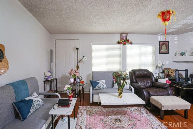 7887 Lampson 100, Garden Grove, CA 92841